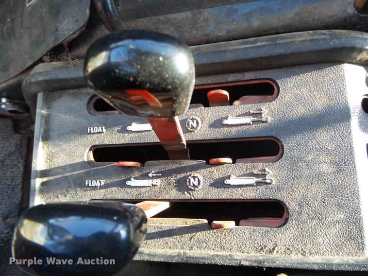 image for item DA2575 1976 International 1086 tractor