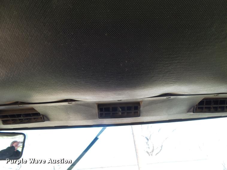 image for item DA2575 1976 International 1086 tractor