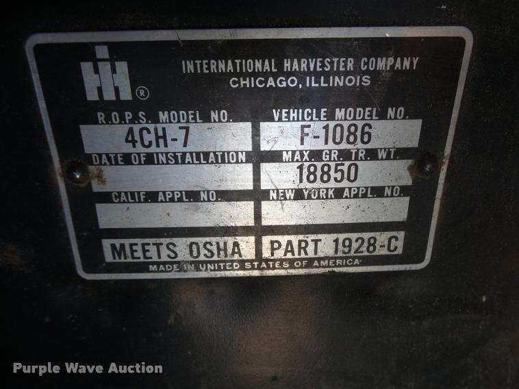 image for item DA2575 1976 International 1086 tractor