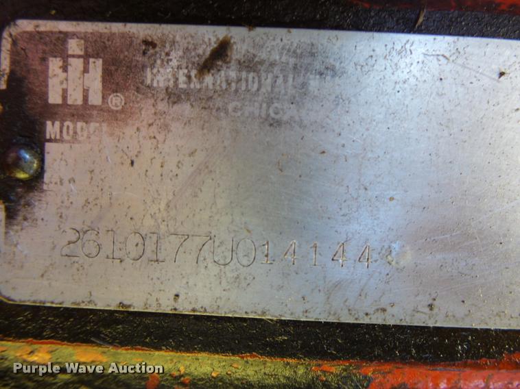 image for item DA2575 1976 International 1086 tractor