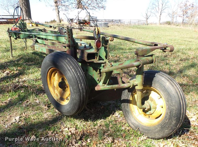 image for item DA2576 John Deere five bottom plow