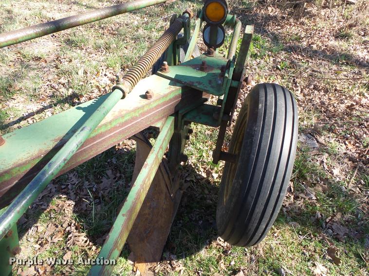 image for item DA2576 John Deere five bottom plow