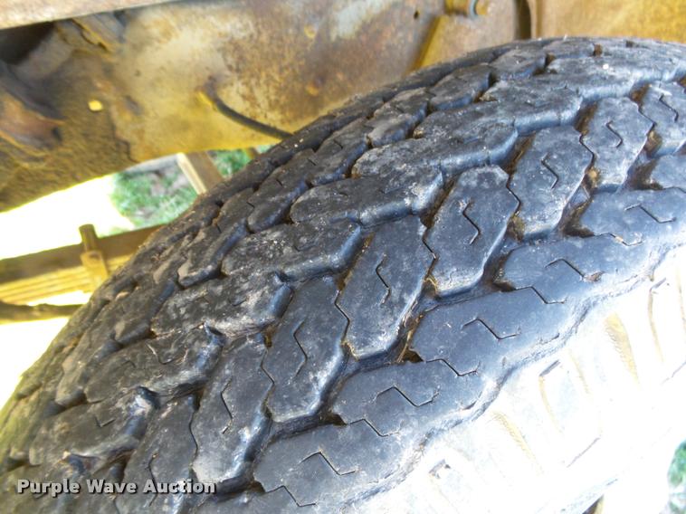 image for item DA2580 1968 Chevrolet C50 grain truck