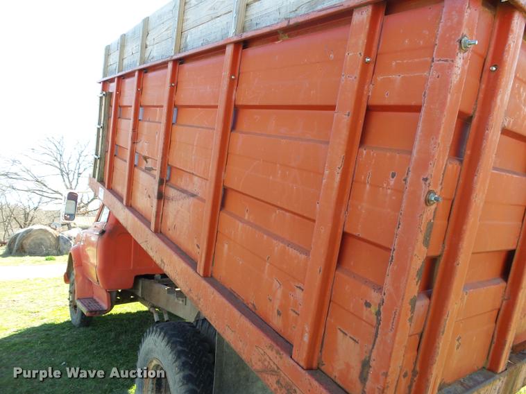image for item DA2580 1968 Chevrolet C50 grain truck