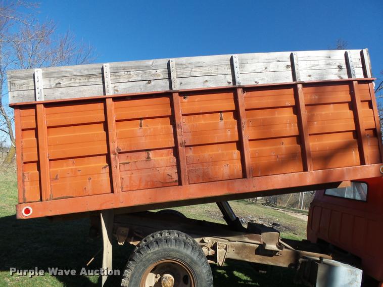 image for item DA2580 1968 Chevrolet C50 grain truck