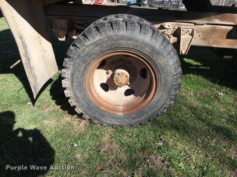 image for item DA2580 1968 Chevrolet C50 grain truck