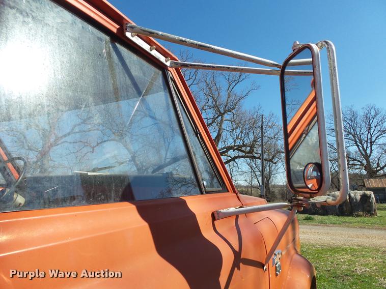 image for item DA2580 1968 Chevrolet C50 grain truck