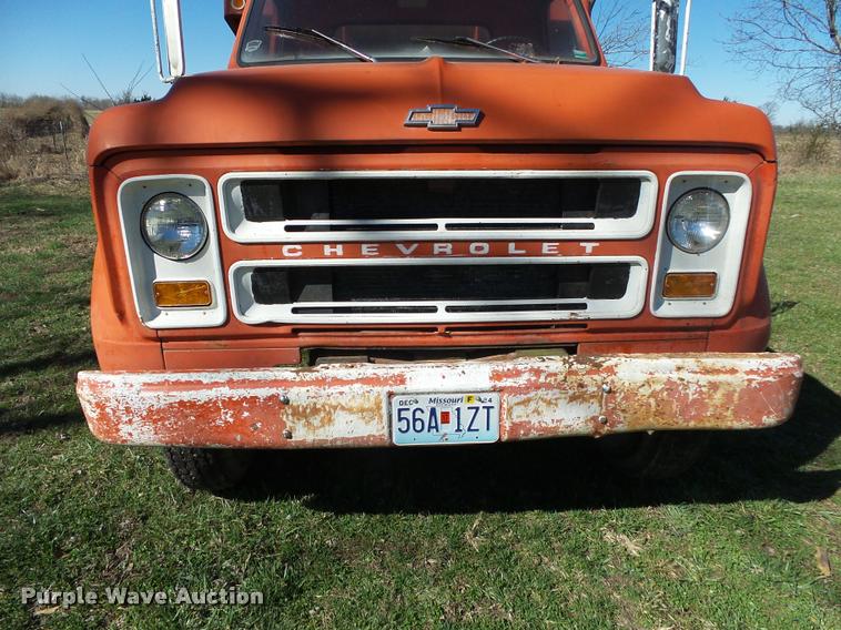 image for item DA2580 1968 Chevrolet C50 grain truck