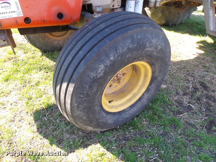 image for item DA2581 1978 Massey-Ferguson 2775 tractor