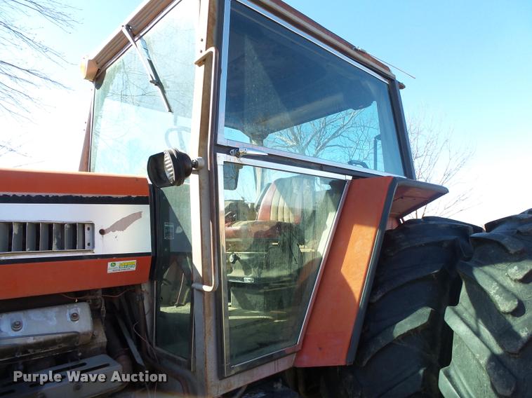 image for item DA2581 1978 Massey-Ferguson 2775 tractor