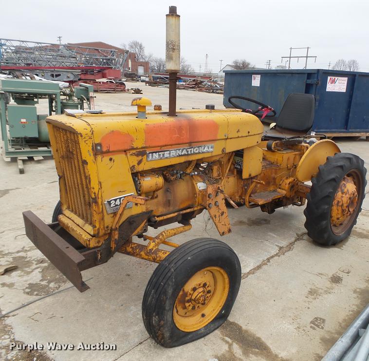 image for item DA7428 International 2404 LoBoy tractor