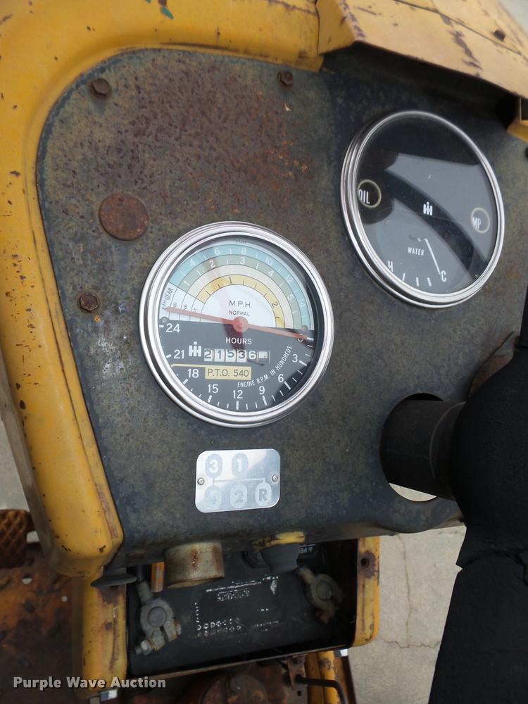 image for item DA7428 International 2404 LoBoy tractor