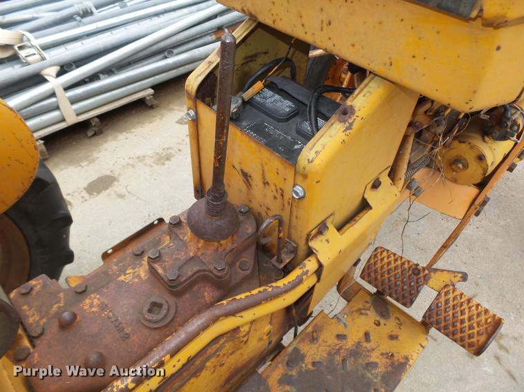 image for item DA7428 International 2404 LoBoy tractor