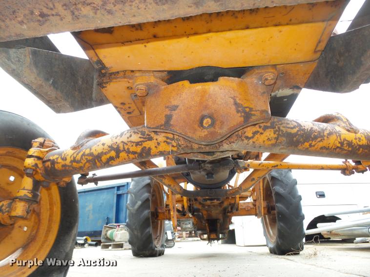 image for item DA7428 International 2404 LoBoy tractor