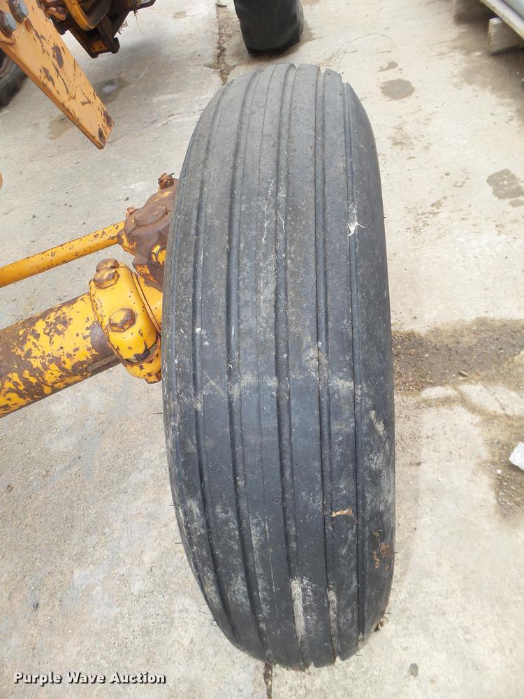 image for item DA7428 International 2404 LoBoy tractor