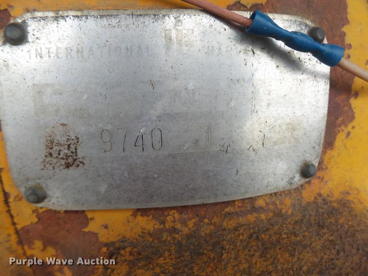 image for item DA7428 International 2404 LoBoy tractor