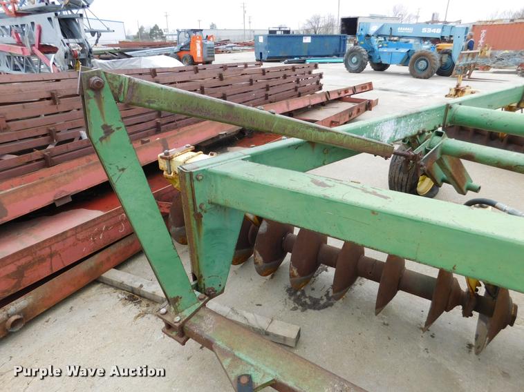 image for item DA7435 John Deere 340 off-set disk