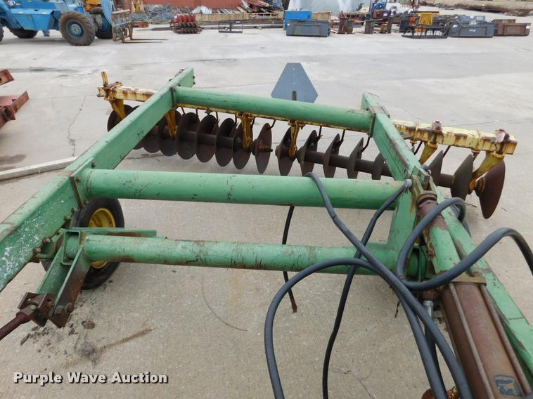 image for item DA7435 John Deere 340 off-set disk