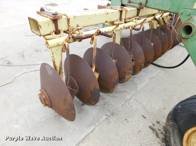 image for item DA7435 John Deere 340 off-set disk
