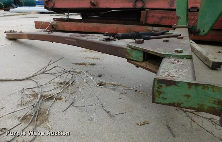 image for item DA7435 John Deere 340 off-set disk