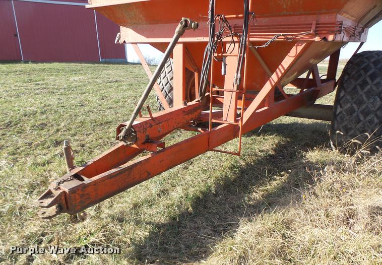 image for item DA9419 Killbros 475 grain cart