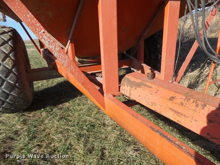 image for item DA9419 Killbros 475 grain cart