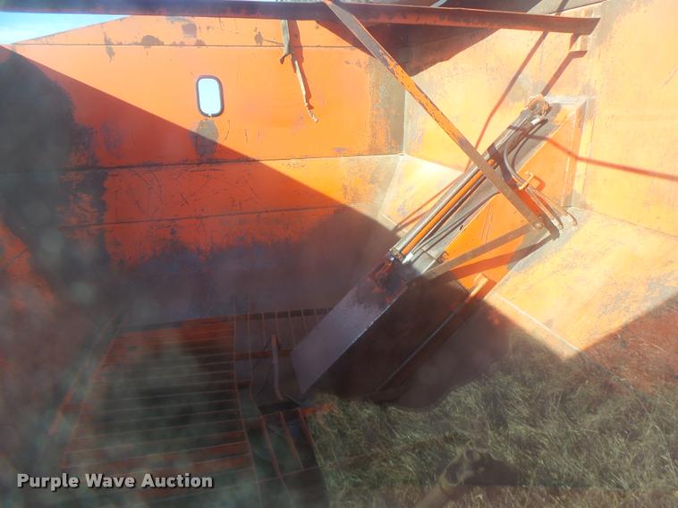 image for item DA9419 Killbros 475 grain cart