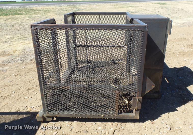 image for item DB1942 Steel man basket