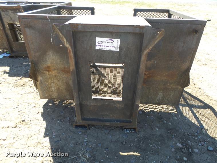 image for item DB1942 Steel man basket