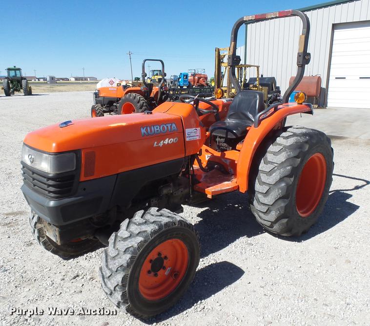 image for item DB1943 Kubota L4400 MFWD tractor