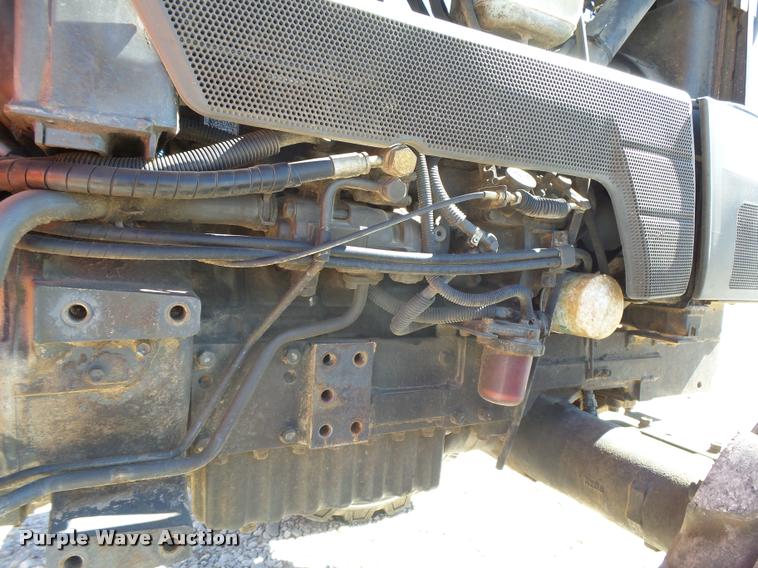 image for item DB1943 Kubota L4400 MFWD tractor