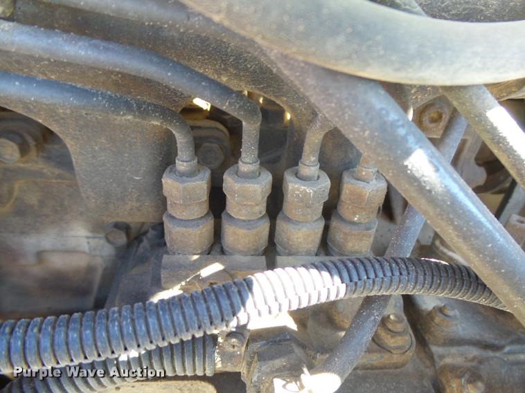 image for item DB1943 Kubota L4400 MFWD tractor