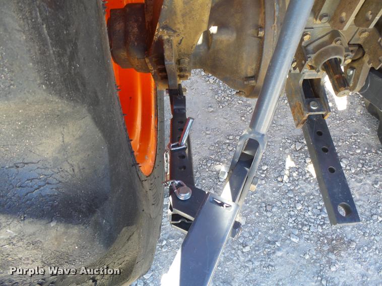 image for item DB1943 Kubota L4400 MFWD tractor