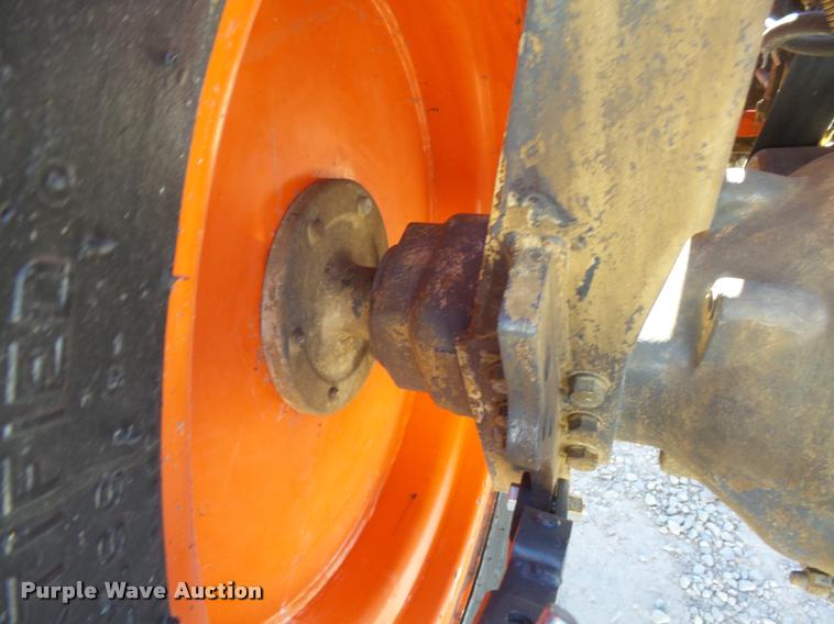 image for item DB1943 Kubota L4400 MFWD tractor