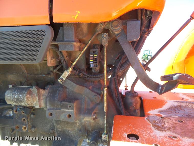 image for item DB1943 Kubota L4400 MFWD tractor