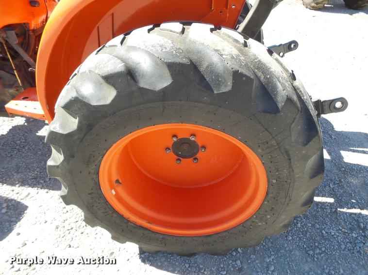image for item DB1943 Kubota L4400 MFWD tractor