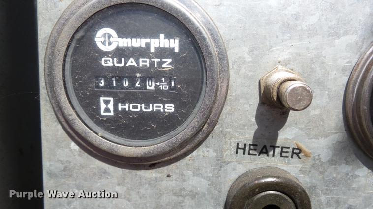 image for item DB3811 1996 T&L hydraulic drive linear move irrigator