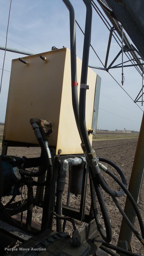 image for item DB3811 1996 T&L hydraulic drive linear move irrigator