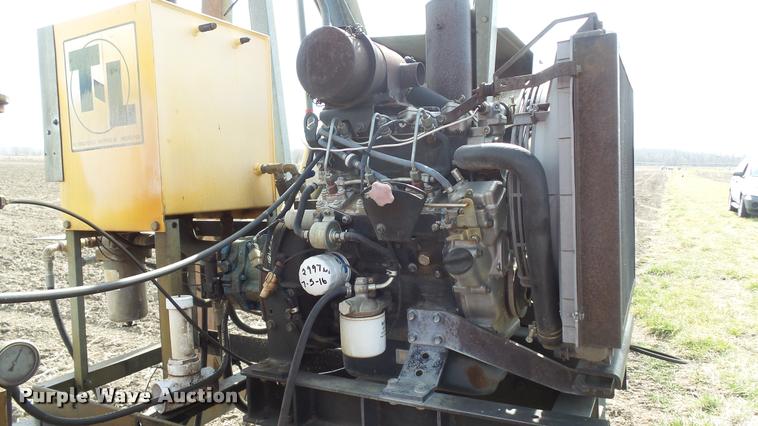 image for item DB3811 1996 T&L hydraulic drive linear move irrigator