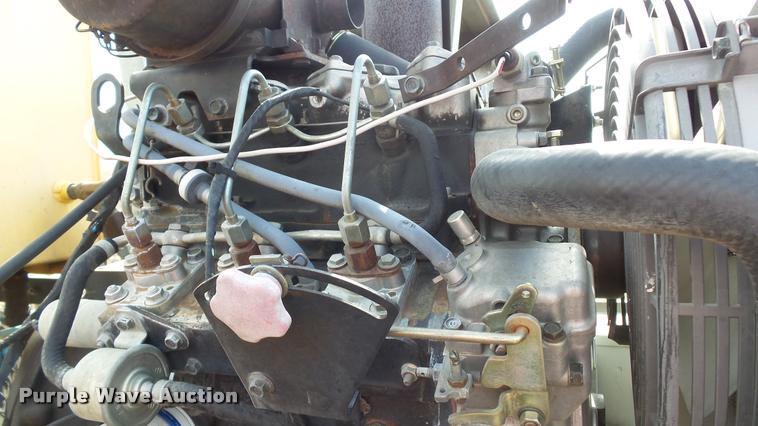 image for item DB3811 1996 T&L hydraulic drive linear move irrigator