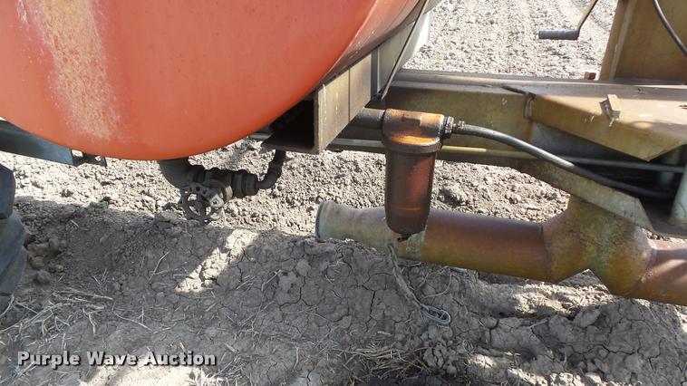 image for item DB3811 1996 T&L hydraulic drive linear move irrigator