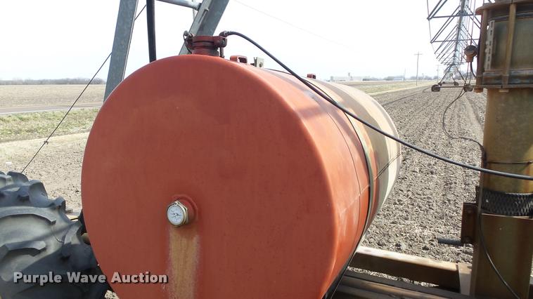 image for item DB3811 1996 T&L hydraulic drive linear move irrigator