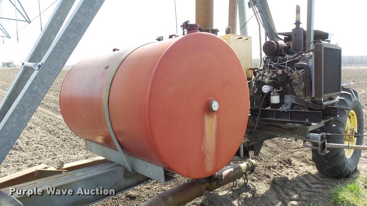 image for item DB3811 1996 T&L hydraulic drive linear move irrigator