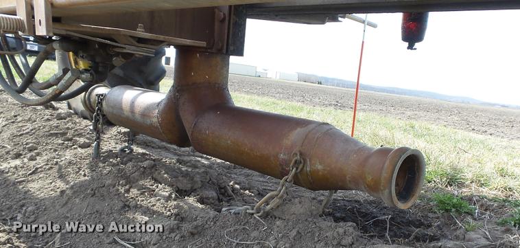 image for item DB3811 1996 T&L hydraulic drive linear move irrigator