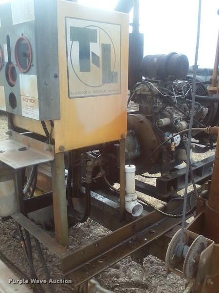 image for item DB3811 1996 T&L hydraulic drive linear move irrigator