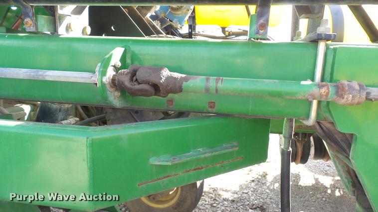 image for item DB3829 2001 John Deere 1780 split row planter
