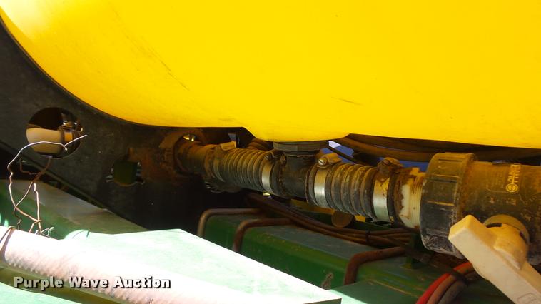 image for item DB3829 2001 John Deere 1780 split row planter