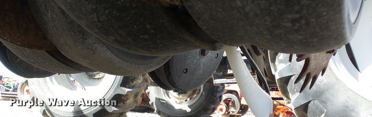 image for item DB3829 2001 John Deere 1780 split row planter