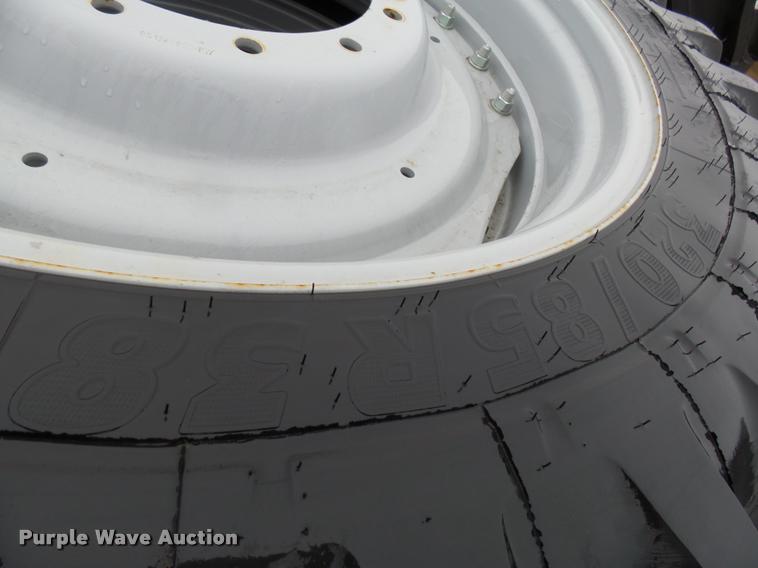 image for item DH9522 (4) Michelin tires