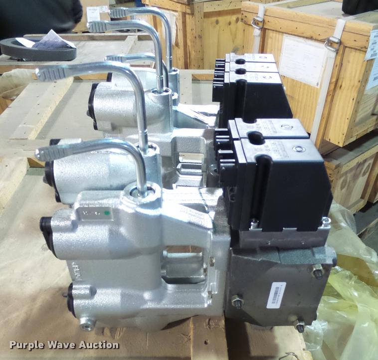 image for item DH9530 (2) AGCO CVT valves